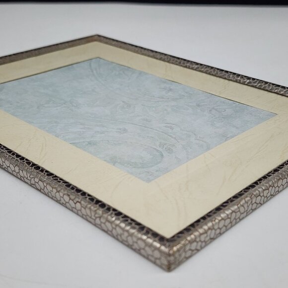 Vintage Antique Textured Silver Metal Picture Frame Embossed Leather Design - Picture 9 of 11